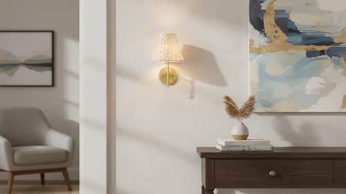 Aspen Creative 51002 Empire Clip On Chandelier Natural Palm Leaf Lamp Shade, 3" Top x 6" Bottom x 4-3/4" Slant Height - color: Palm Leaf