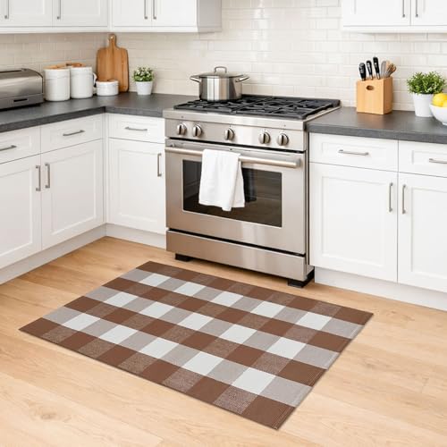 KILOCOCO Buffalo Plaid Checkered Rug 27.5x43 Inches Front Door Mat Outdoor Brown and White Rugs Cotton Washable Front Porch Rug Layered Doormats for Patio Farmhouse Entryway Kitchen Foyer - color: Brown and White, size: 2'4" x 3'7" (Rectangular)