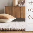SAFAVIEH Area Rug 6x9 - Natural Fiber Collection - Natural & Pink, Handmade Jute & Wool, Ideal for Living Room, Bedroom, Dining Space (NFB225U) - color: Natural/Pink, size: 6' x 9' (Rectangular)