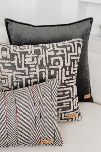 Woven Jacquard Throw Pillow Cover, Pack of 1 Geometric Pattern Textured Decorative Cushion Covers for Sofas, Couches, Fade Resistant Pillow for Sofa & Couch, Gilda, Navy, 18x18 Inch - color: Navy