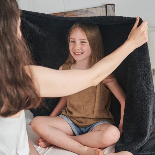 NEWCOSPLAY Super Soft Throw Blanket Black Premium Silky Flannel Fleece Leaves Pattern Lightweight Bed Blanket All Season Use (Black, Throw(50"x60")) - color: Black, size: Throw(50"x60")