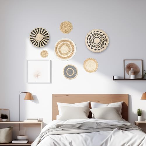 7PCS Boho Wall Baskets Set, Boho Wall Decor, Round Handmade Seagrass Rattan Wicker Wall Art Room Decor Hanging Wall Basket Decor for Farmhouse Living Room Bedroom Display Table Kitchen Home (Black)