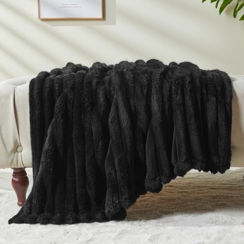 NEWCOSPLAY Super Soft King Blanket Black Premium Silky Flannel Fleece 3D Ribbed Jacquard Lightweight Bed Blanket All Season Use (Black Ribbed, King(90"x110")) - color: Black Ribbed, size: King(90"x110")