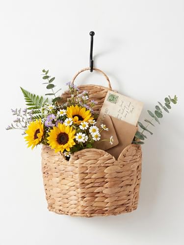 Door Basket Scalloped Hanging Storage Basket,Water Hyacinth Woven Wall Baskets for Front Door Decor, Hangable Storage Organize for Flowers,Planter,Mails,Wicker Baskets for Organizing Garden - S - size: Small