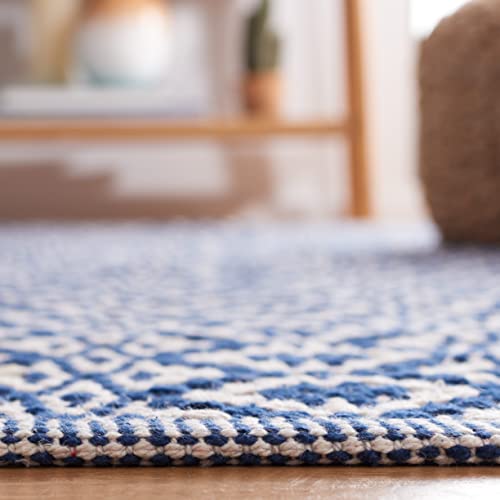 SAFAVIEH Montauk Collection Accent Rug - 2'6" x 4', Ivory & Navy, Handmade Cotton, Ideal for High Traffic Areas in Entryway, Living Room, Bedroom (MTK716H) - color: Ivory/Navy, size: 2'6" x 4' (Rectangular)