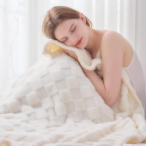 NEWCOSPLAY Super Soft Throw Blanket Ivory Premium Silky Flannel Fleece 3D Checkered Lightweight Bed Blanket All Season Use (Ivory Checkered, Throw(50"x70")) - color: Ivory Checkered, size: Throw(50"x70")