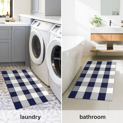Buffalo Plaid Outdoor Rug 2 x 3 Navy and White Cotton Checkered Rug, Front Door Mat Washable Small Throw Rug for Outdoor Indoor Kitchen Entryway Patio Bathroom Farmhouse Decor Area Rug - color: Navy and White, size: 2‘×3’