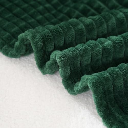 Dark Green Throw Blanket 50"×70" Decorations Fleece Super Soft Plush Fuzzy Cozy Blanket with Square 3D Jacquard Grid Design Luxury Lightweight for Couch Sofa Chair - color: Dark Green, size: 50"×70"