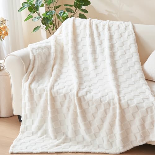 NEWCOSPLAY Super Soft Twin Blanket Ivory Premium Silky Flannel Fleece 3D Checkered Lightweight Bed Blanket All Season Use (Ivory Checkered, Twin(60"x80")) - color: Ivory Checkered, size: Twin(60"x80")