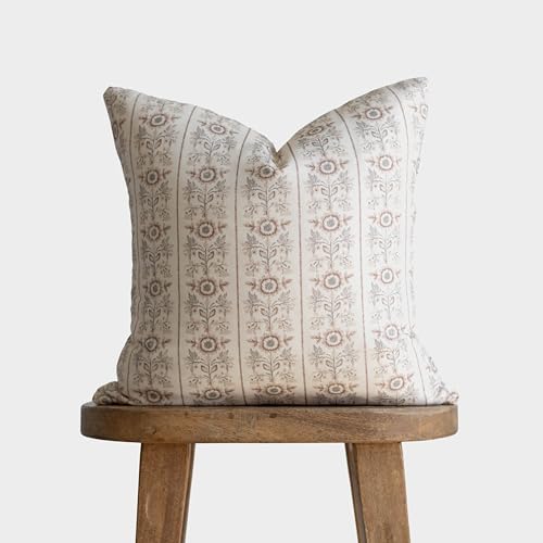 Woven Nook - 4 Pack - Modern & Luxurious Decorative Throw Pillow Covers - Durable Quality & Machine Washable - House Becomes Home - (18x18) - size: 18" x 18" (Pack of 4)