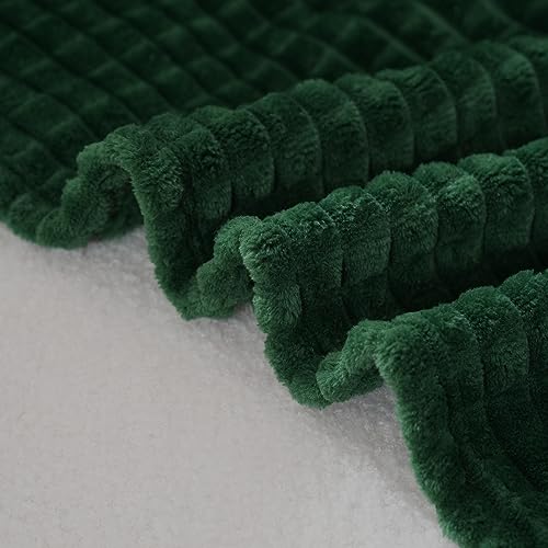 Puncuntex Green Throw Blanket 50"×60" Decorations Fleece Super Soft Plush Fuzzy Cozy Blanket with Square 3D Jacquard Grid Design Luxury Lightweight for Couch Sofa Chair,Dark Forest Green - color: Dark Green, size: 50"×60"