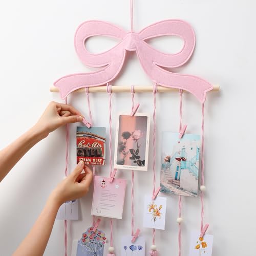 Pink Bow Hanging Photo Display Pink Bow Wall Decor Macrame Wall Hanging Coquette Picture Holder with 30 Clips for Teenage Girl Gift Room Decor Bedroom Graduation Wedding Coquette Party - color: Pink, style: Pink Bow
