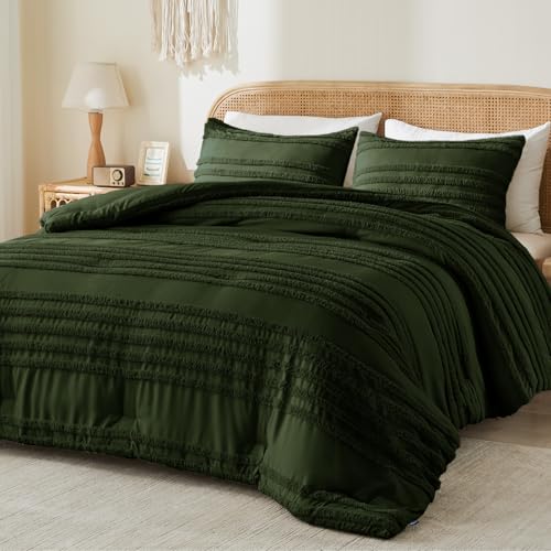 BEDELITE Boho Comforter Set Queen Size, Olive Green Tufted Striped Bed Set 3 Pieces, Soft Vintage Farmhouse Comforter for All Seasons, Boho Home Decor,Fluffy Jacquard Bedding with 2 Pillow Shams - color: Olive Green, size: Queen