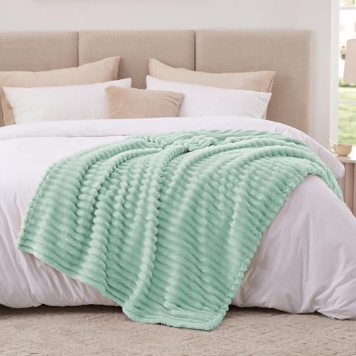 EXQ Home Gentle Soft Fleece Throw Blanket – Cozy Lightweight Blanket for Couch Bed – All-Season Warm Fuzzy Flannel Blanket for Women Mom Her – Gifts for Mother's Day Birthday(50"x60",Aqua) - color: Aqua, size: Throw