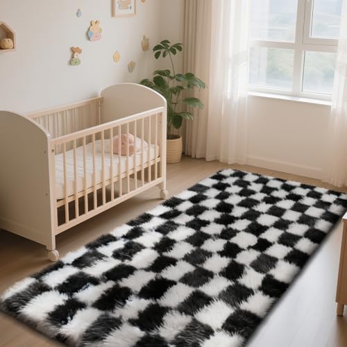 Checkered Rug for Bedroom, 2x4 Black and White Area Rugs, Classic Checkered Carpets Shag Area Rug, Bedside Rugs for Living Room Bedroom Room Home Decor - color: Black and White, size: 2' x 4' (Rectangular)