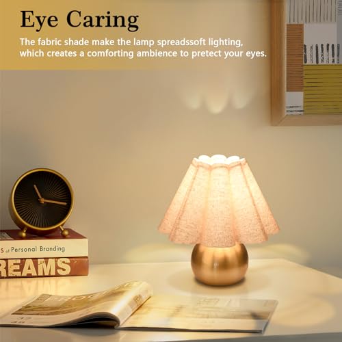 Gold Small Bedside Table Lamp for Bedroom, Brass Gold Bedroom Lamps for Nightstand, Cute Mini Table Lamps for Small Spaces with Scalloped Shade for Kitchen Counter, Bookshelf, Living Room, Kids Dorm - color: Gold, size: On/Off Switch
