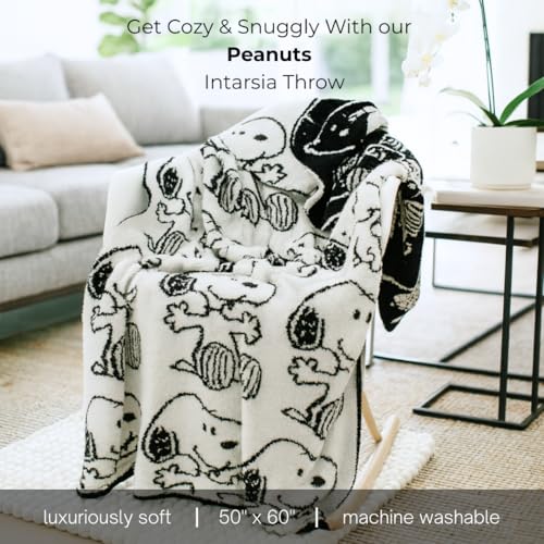 Franco Collectibles Peanuts Snoopy Bedding Soft Cozy Chic Dreams Feather Knit Intarsia Throw Blanket, 50 in x 60 in, (Officially Licensed Product) - color: Peanuts, size: 50 in x 60 in