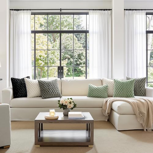 MIULEE White Faux Fur Decorative Throw Pillow Covers 18x18 Inch Set of 2 Super Soft Cozy Plush Cushion Cases Luxury Fluffy Pillowcases for Sofa Couch Bed Living Room - color: White, size: 18" x 18" (Pack of 2)