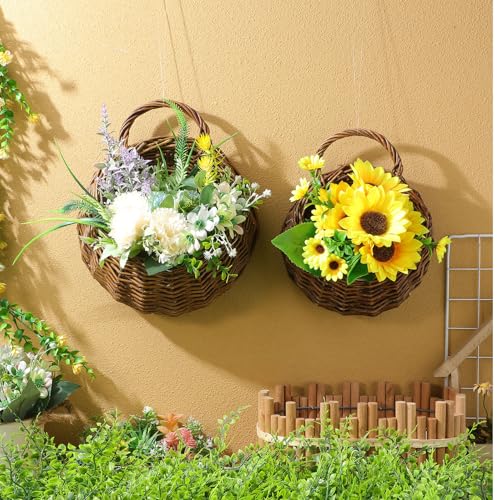 LIOOBO 2pcs Woven Rattan Wall Hanging Flower Pots Set Small Medium Plant Containers for Indoor Outdoor Garden Rustic Hanging Planter Baskets for Succulents