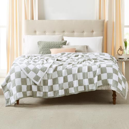 WRENSONGE Checkered Throw Blanket, Sage Green Soft Cozy Fluffy Warm Hand Made Throw Blankets for Couch, Sofa, Chair, Bed, Camping, Picnic, Travel Lightweight Bed Blanket - 90"*108" - color: Aloe Sage, size: King(90"x108")