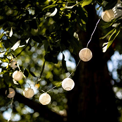 Cobus CozyHome Lantern String Lights Outdoor - 20 Lantern LEDs & 23 ft with 8 Modes | Warm White Outdoor Lampion String Lights Electric Lighting 23 ft Christmas Light - size: Plug - 20 Lanterns - Remote Control