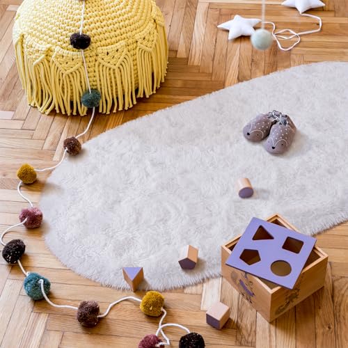Goideal Fluffy Bedroom Rug, Small Oval Area Rugs, White Shag Bedside Carpet for Kids Room Nursery Dorm Cute Fuzzy Indoor Decor for Boy and Girl, 2.6 x 5.3 Feet - color: White