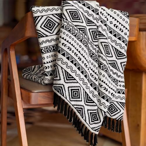 CASAAGUSTO Boho Throw Blanket with Tassel, Farmhouse Western Flannel Bohemian Blanket, Vintage Native Mexican Decorative Throw, Ideal for Gifting (60x80 Inches, Black and White) - color: Black and White, size: 60X80