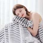 NEWCOSPLAY Super Soft Twin Blanket Black and White Premium Silky Flannel Fleece 3D Ribbed Jacquard Lightweight Bed Blanket All Season Use (Black and White Ribbed, Twin(60"x80")) - color: Black and White Ribbed, size: Twin(60"x80")