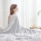 NEWCOSPLAY Super Soft Twin Blanket Black and White Premium Silky Flannel Fleece 3D Ribbed Jacquard Lightweight Bed Blanket All Season Use (Black and White Ribbed, Twin(60"x80")) - color: Black and White Ribbed, size: Twin(60"x80")
