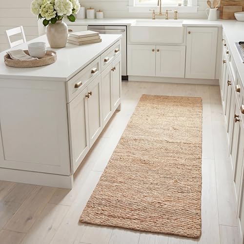 SAFAVIEH Natural Fiber Collection Runner Rug - 2'6" x 8', Natural, Handmade Jute, Ideal for High Traffic Areas in Living Room, Bedroom (NF459A) - size: 2'6" x 8' (Runner)