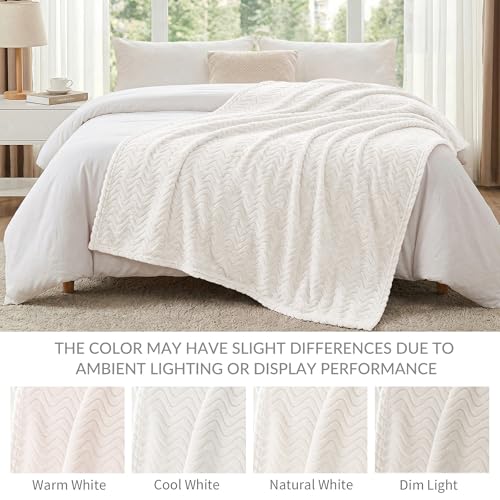 Exclusivo Mezcla Fleece Throw Blanket for Couch, Lightweight Jacquard Bed Blanket for Spring Summer, Soft Cozy Breathable Throws, Ivory, 50x70 Inches - color: Ivory, size: Throw ( 50x70 IN )