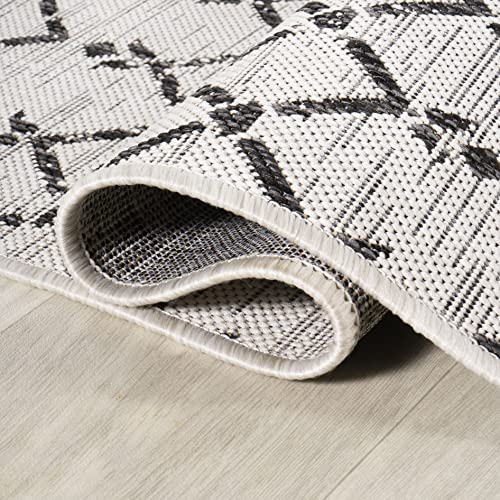 JONATHAN Y Moroccan Geometric Indoor Outdoor Round Area Rug 8 Ft Cream/Black, Ourika Textured Weave for Backyard, Patio, Porch, Easy-Cleaning, High Traffic, Pet-Friendly, Non-Shedding (SMB108I-8R) - color: Cream/Black, size: 7'9" (Round)