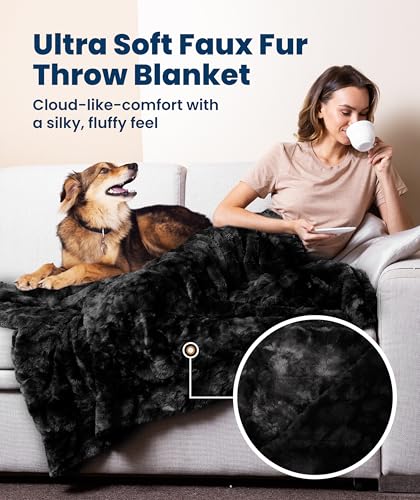 Everlasting Comfort Soft & Comfortable Black Faux Fur Throw Blanket for Couch - (50"x65") Minky & Fluffy Fall Blankets & Throws, Plush Fuzzy Cover for Bed, Sofa & Living Room - Cozy Home Decor - color: Black