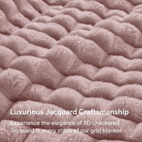 BEDELITE Berry Purple Throw Blanket for Couch - Super Soft Lightweight 3D Checkered Fluffy Fuzzy Fleece Blanket, Luxurious Plush Cozy Summer Blanket for Home Room Decor, Gift for Women, 50"x60" - color: Berry Pulple, size: Throw(50"x60")