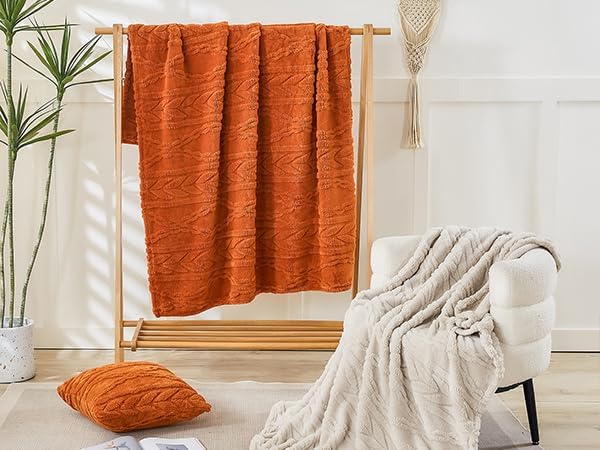 YUSOKI Sherpa Large Throw Blanket Single Layer,Light Weight(1.7lb),370GMS-3D Stylish Design for Gift Home Decor (Burnt Orange,50"x65")