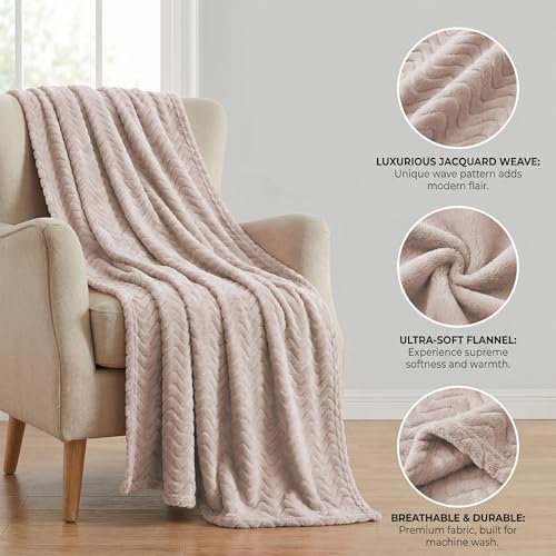 Exclusivo Mezcla Fleece Throw Blanket for Couch, Lightweight Jacquard Bed Blanket for Spring Summer, Soft Cozy Breathable Throws, Camel, 50x70 Inches - color: Camel, size: Throw ( 50x70 IN )