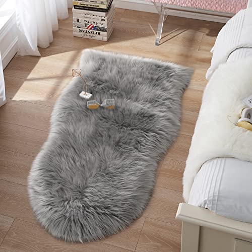 Small Faux Fur Rug, 2x4 ft Ultra Soft Sheepskin Rugs Chair Sofa Cover Seat Pad, Grey Fluffy Shag Rug for Bedroom Nursery Kids Room, Gray Shaggy Rug Fuzzy Plush Floor Carpets, Cute Dorm Home Decor - color: Grey, size: 4' x 2' (Sheepskin)