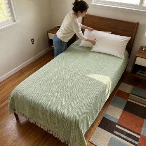 Bed Blanket, Lightweight, Cotton-Rich Blend, Recycled Cotton, Twin Size (57 x 79 Inch), Textured Woven Bedding, Breathable Layering Cover, Khaki Green - color: Khaki Green, size: Twin