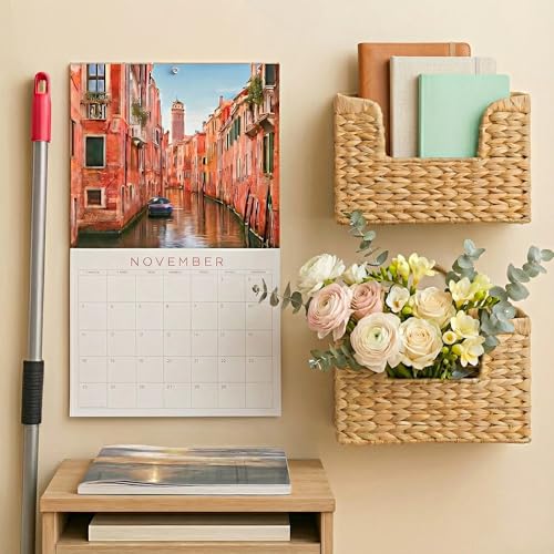 Magazine Holder Wall Basket Water Hyacinth Woven Mail Organizer, Wicker Wall Hanging Baskets for Magazines, Letters & Storage Decorative Mail Holder, Magazine Rack, Hanging Basket 11.8x4.3x7.9 Inch - color: Natural