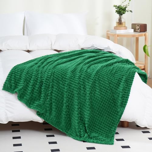 Puncuntex Flannel Fleece Throw Blanket Classic Green 50"×60",Super Soft Plush Cozy Blanket with Square Grid Design Luxury for Couch Sofa Chair - color: Classic Green, size: 50"×60"