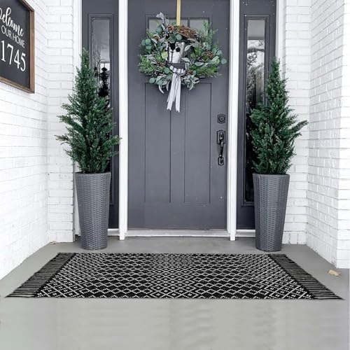 Front Door Mat Outdoor Indoor Rugs Black and White Entryway Rug 23.6" x 51.2" Striped Front Porch Decor Outside Rug Outdoor Patio Front Door Rugs Kitchen Decor Carpet Entry Way Doormats - color: Black Boho Diamond Front Door Mat With Tassel