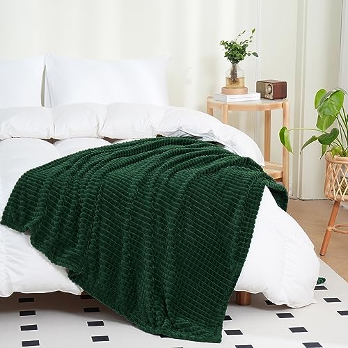 Puncuntex Green Throw Blanket 50"×60" Decorations Fleece Super Soft Plush Fuzzy Cozy Blanket with Square 3D Jacquard Grid Design Luxury Lightweight for Couch Sofa Chair,Dark Forest Green - color: Dark Green, size: 50"×60"