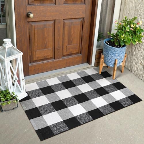 KIMODE Front Door Mat Buffalo Plaid Outdoor Rug 24"x35" Black and White Checkered Rug Farmhouse Front Porch Rug Decor Cotton Woven Washable Layered Doormats for Front Door Outdoor Entrance - color: Black/White, size: 2' x 3' (Rectangular)