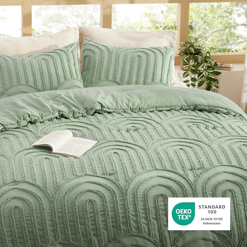 Bedsure Boho Tufted Green Comforter Set Queen Size, GentleSoft™ 3 Pieces Boho Farmhouse-Style Decor Bedding, Arch Bedding for All Seasons, 1 Bed Comforter, 2 Pillow Shams, 90x90 Inches - color: 02 - Arch Jacquard Green, size: Queen (90" x 90")
