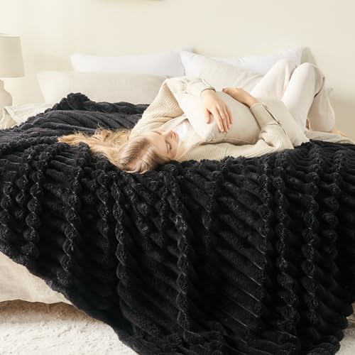 NEWCOSPLAY Super Soft Twin Blanket Black Premium Silky Flannel Fleece 3D Ribbed Jacquard Lightweight Bed Blanket All Season Use (Black Ribbed, Twin(60"x80")) - color: Black Ribbed, size: Twin(60"x80")