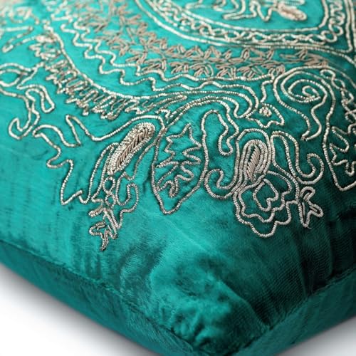 The HomeCentric Cushion Cover, Peacock Green Pillow Covers 16x16 inch (40x40 cm) Velvet Designer Pillow Covers, Paisley, Traditional Cushion Cover Easter - Royal Duke - color: 23. Peacock Green (Royal Duke), size: 16" x 16" (Pack of 1)