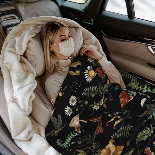 Mushrooms Throw Blanket, 320gsm Fluffy Cozy Soft Warm Plush Lightweight Decorative Blanket Gifts for Women Men Girls Boys Kids Baby, Blankets Quilt for Bed Sofa Chair Couch (50"x40") - color: Mushrooms, size: 50"x40"