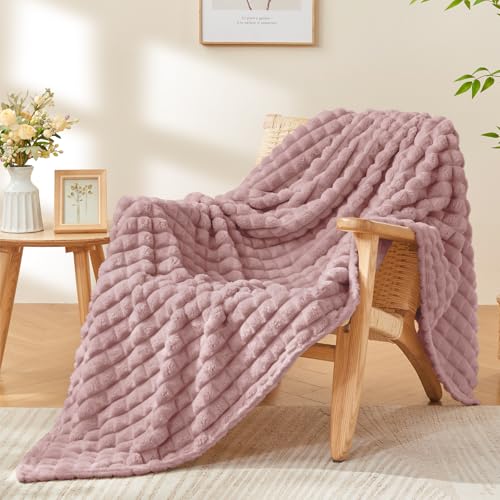 BEDELITE Berry Purple Blanket Twin Size for Bed- Super Soft Lightweight 3D Checkered Fluffy Fuzzy Fleece Blanket, Luxurious Plush Cozy Blanket for Room Home Decor, Gift for Women, 60x80 inches - color: Berry Pulple, size: Twin(60"x80")