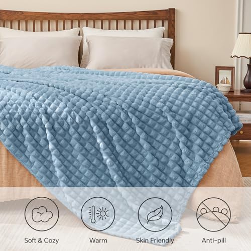 BEDELITE Blue Throw Blanket for Couch - Super Soft Lightweight 3D Checkered Fluffy Fuzzy Fleece Blanket, Luxurious Plush Cozy Blanket for Room Home Decor, Gift for Women, 50x60 inches - color: Blue, size: Throw(50"x60")