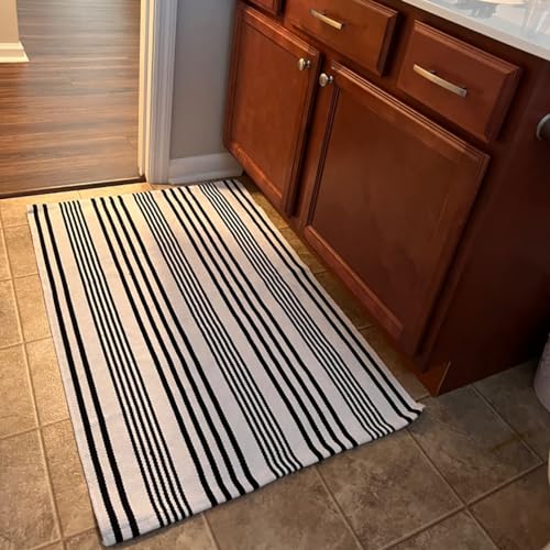 Black and White Striped Outdoor Rug Front Porch Rug 27.5"x43" Cotton Hand-Woven Welcome Mats Layered Door Mats for Front Porch/Entryway/Laundry Room/Bedroom/Outdoor - color: Black&white Stripe S, size: 2'4" x 3'7" (Rectangular)
